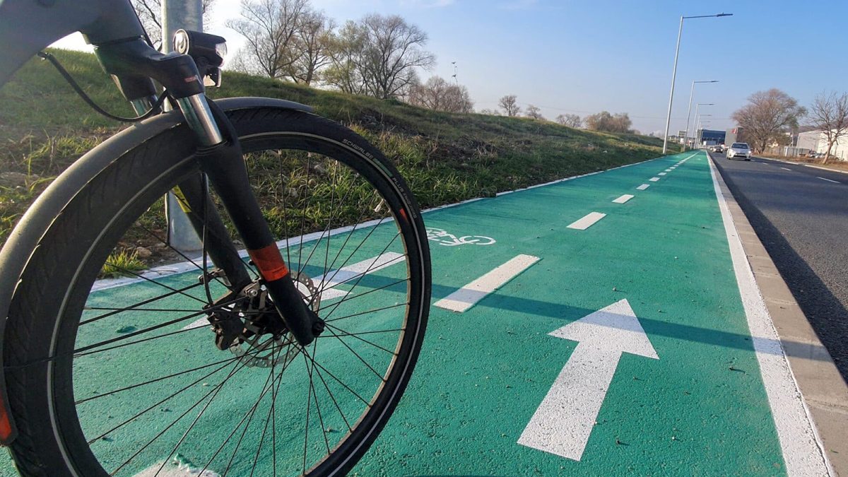 O firmă din Iași va construi peste 8 kilometri de piste pentru biciclete în comuna Miroslava! Proiectul valorează peste 3,4 milioane de euro