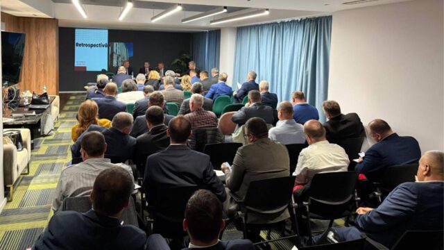 Mobilizare la nivelul ANSVSA. Pesta porcină și febra aftoasă, subiectele unei întâlniri interne la care a participat și directorul DSVSA Iași, Gabriel Ciobanu