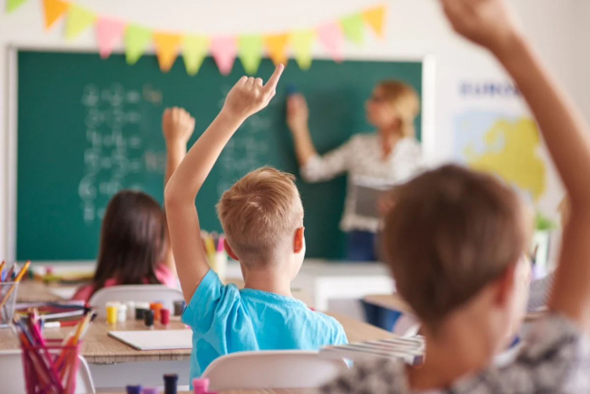 Ministrul Educației a făcut anunțul! Interdicție neașteptată pentru elevii români în 2025