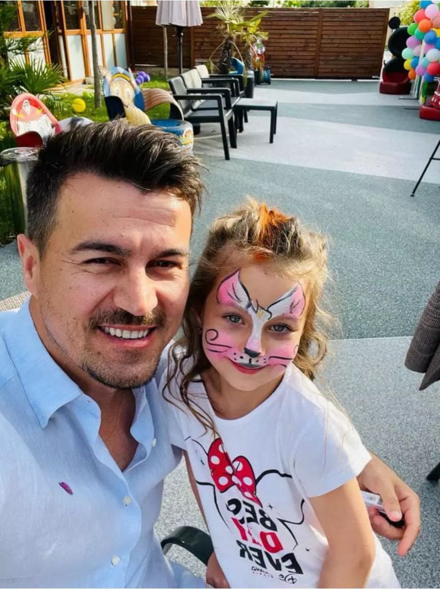 Cum o crește Adrian Alexandrov pe Eva, fiica pe care o are cu Elena Udrea. Unde au plecat în vacanță
