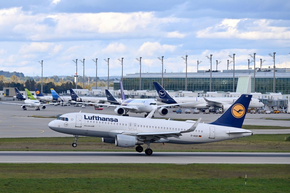 Un avion al Lufthansa care opera cursa Sibiu – Munchen a aterizat de urgență la Timișoara