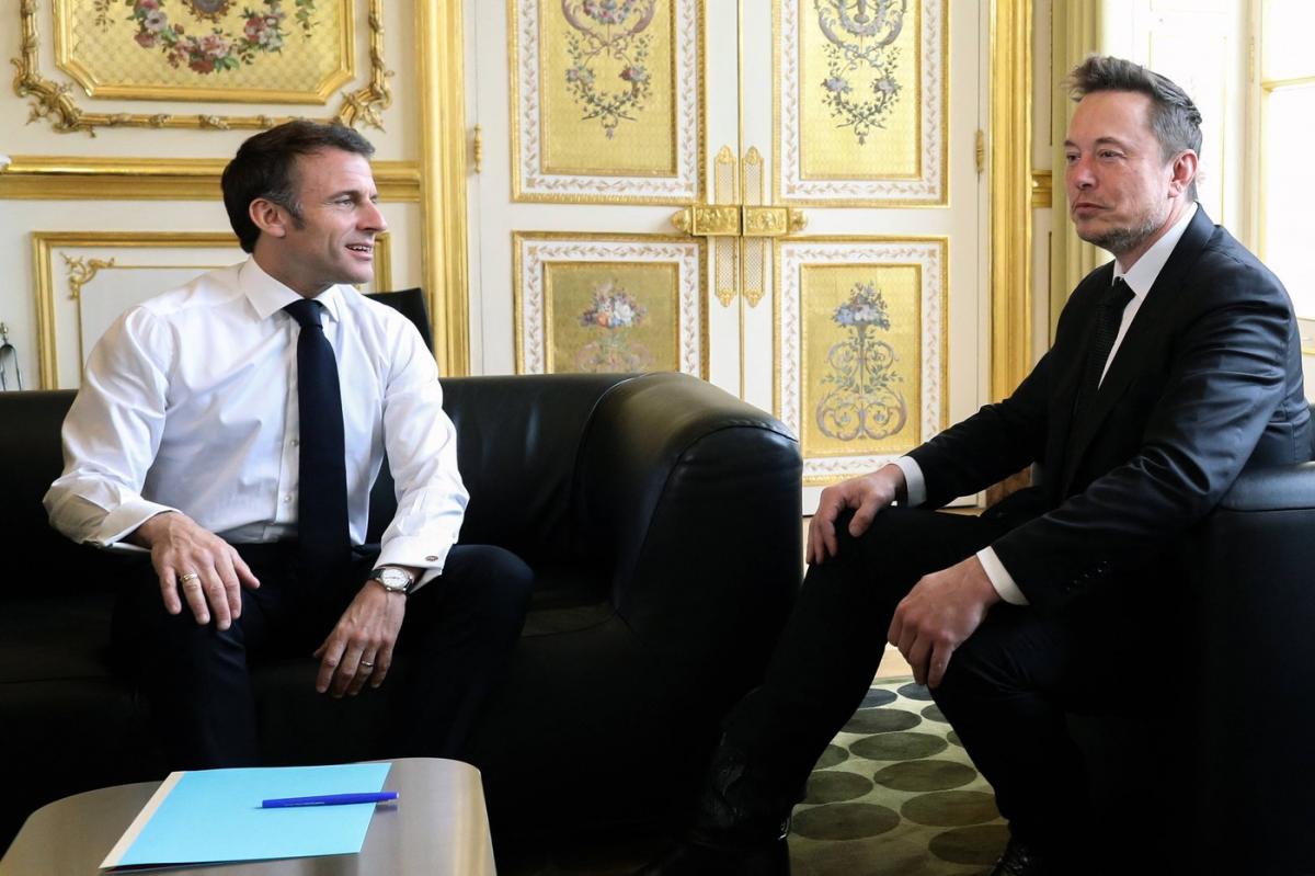 Emmanuel Macron îl acuză pe miliardarul Elon Musk că se amestecă în politica europeană 