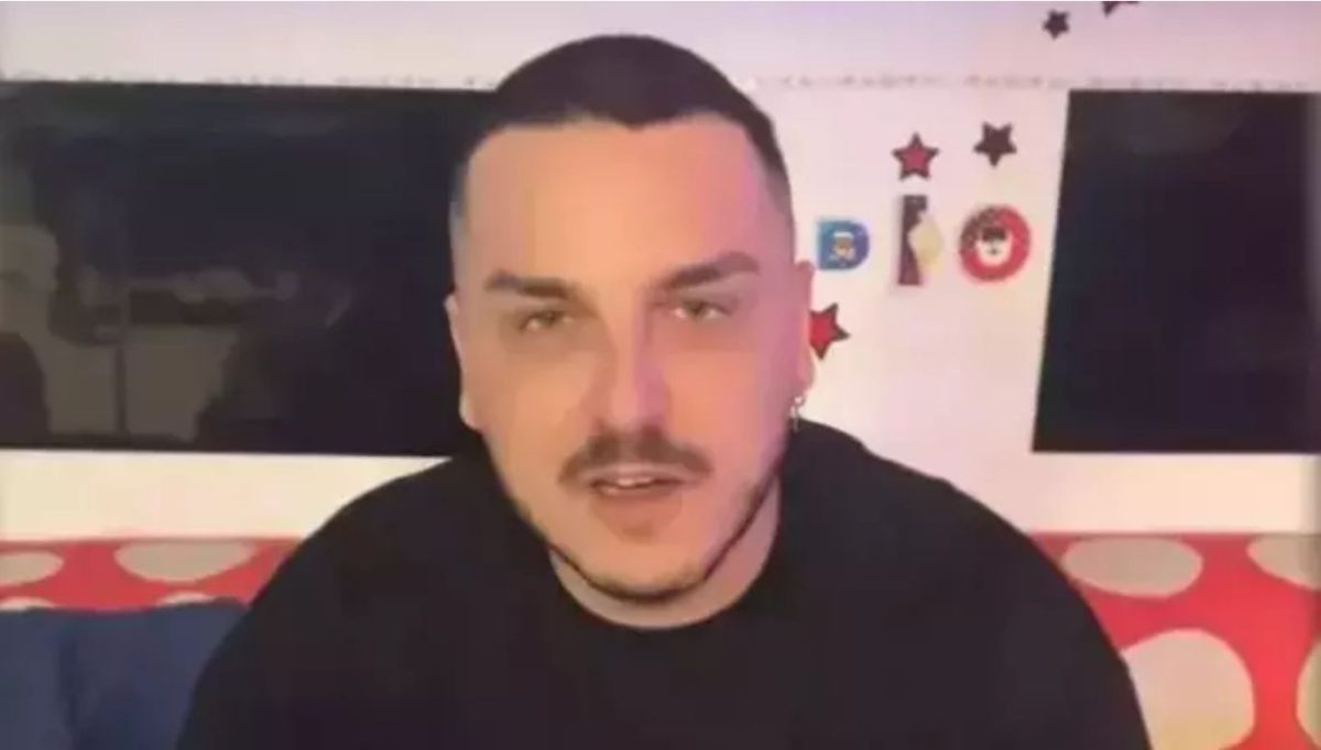 Makaveli, „influencerul” lui Călin Georgescu, este fiul unui fotbalist cunoscut. Abandonat de părinți când era bebeluş