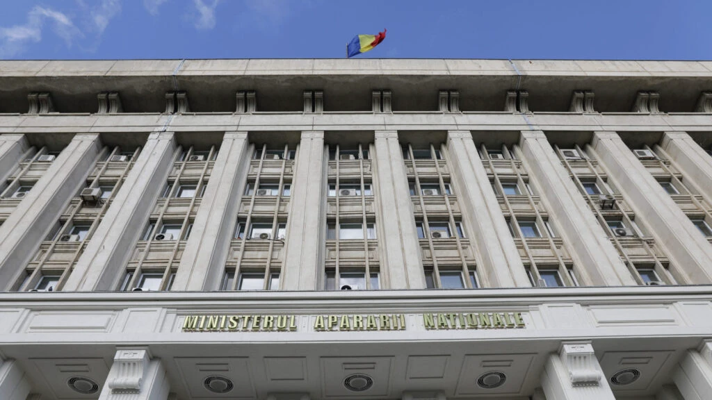 Ministerul Apărării Naţionale semnalează faptul că presa rusă dezinformează cu privire la faptul că zeci de soldați români ar fi fost uciși în drum spre Ucraina