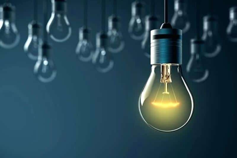România va avea un nou furnizor de energie electrică! Cât vor plăti la facturi cei care semnează contractul cu firma