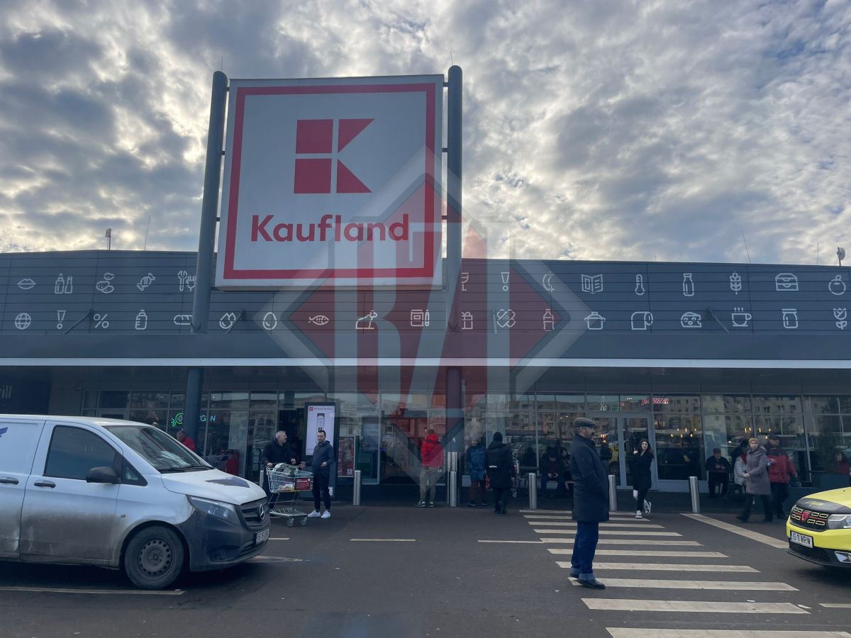 Incident la Kaufland Nicolina! Zeci de persoane nu au putut plăti cu aceste carduri – UPDATE