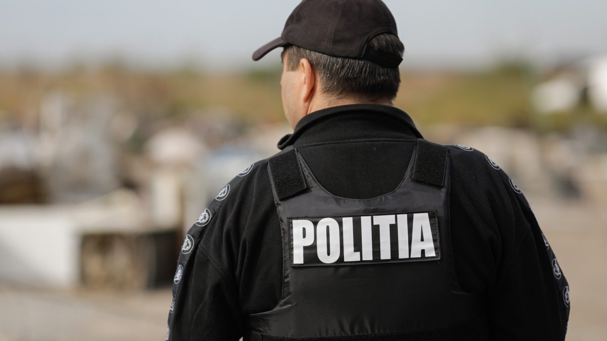 Revolta polițiștilor români. Proteste, greve și gesturi inedite împotriva ordonanței „trenuleț”: „Nu sacrificăm siguranța pentru austeritate!”