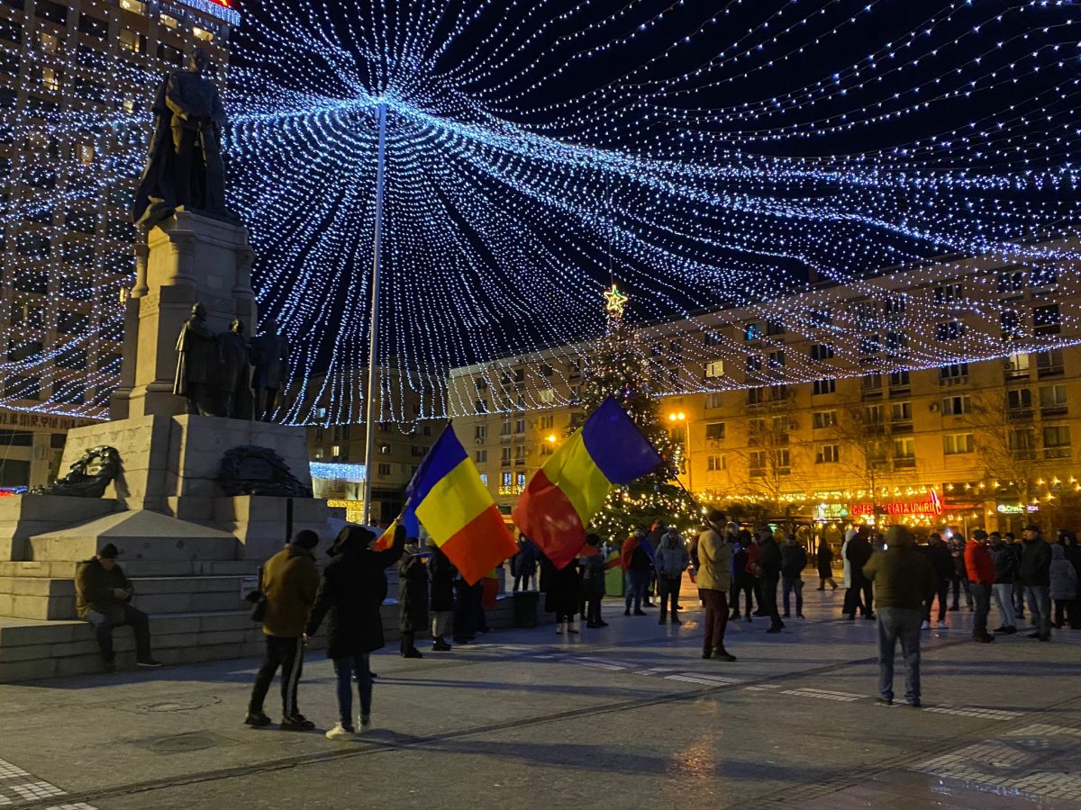 Susţinătorii lui Călin Georgescu cer reluarea turului II al alegerilor în centrul Iașului