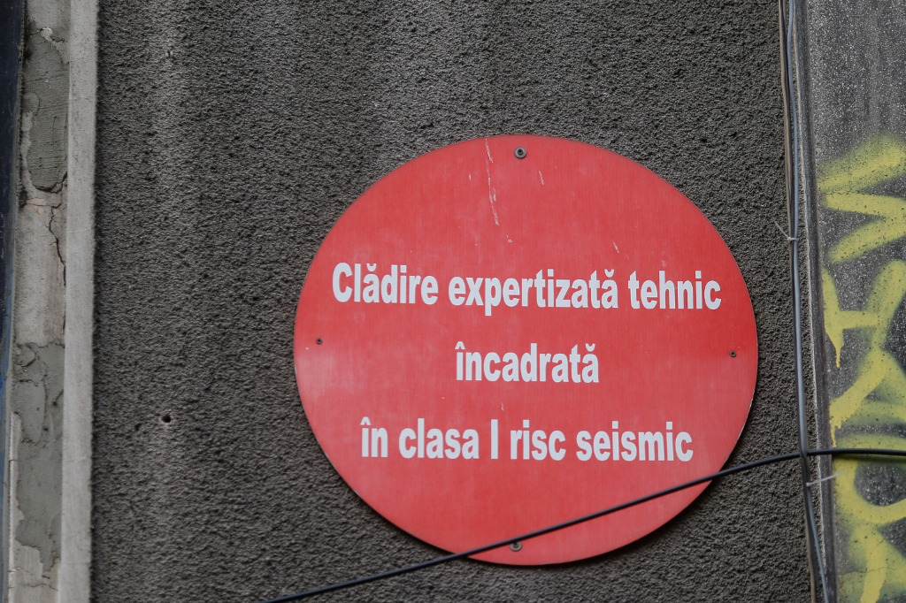 O hartă a României cu riscul seismic pe fiecare localitate în parte. Cum se consolidează clădirile afectate