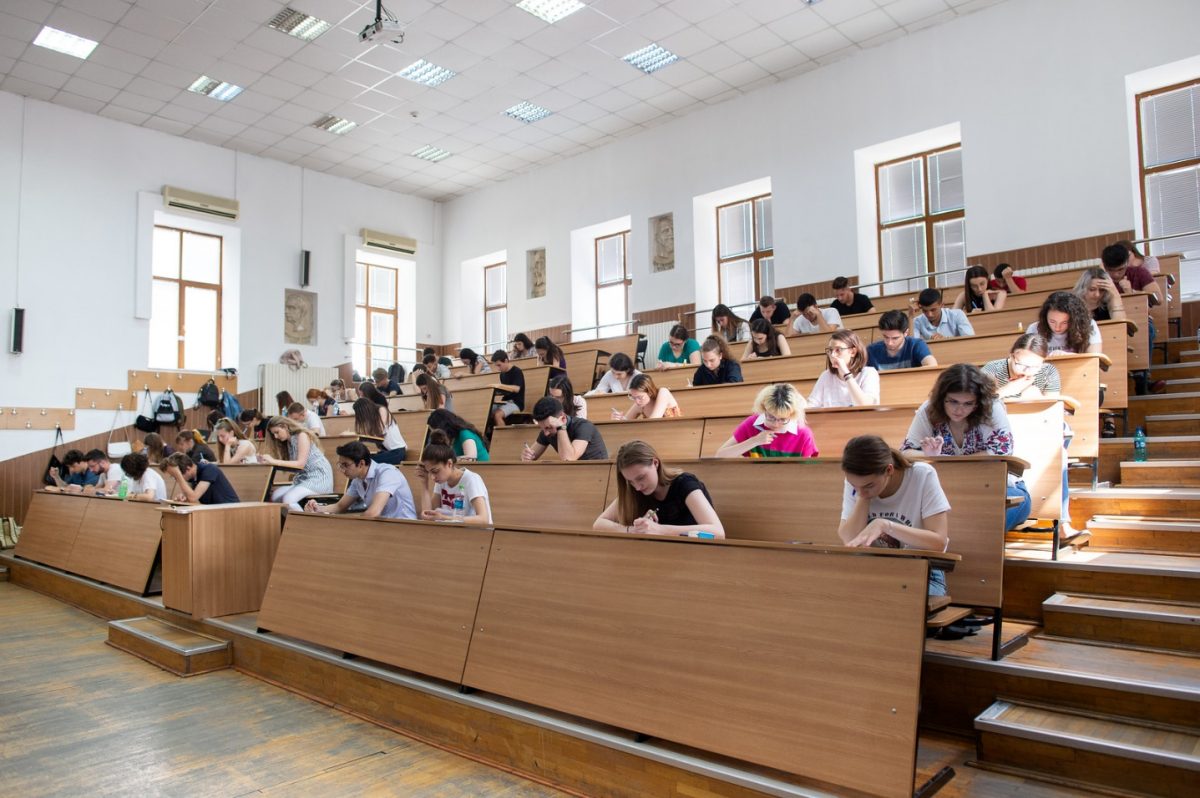 Care sunt cele mai utile facultăți din România în acest moment. Îți aduc un venit garantat