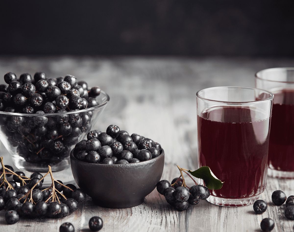 Sucul de aronia – Beneficii incredibile în prevenirea cancerului