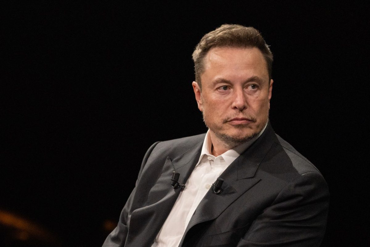 Elon Musk a lansat un atac la adresa lui Volodimir Zelenski: „E disprețuit de poporul ucrainean, acesta e motivul pentru care a refuzat să organizeze alegeri”