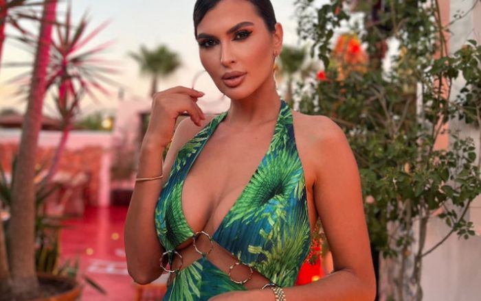 Este divorțul anului în showbiz! Mădălina Pamfile s-a despărțit de tatăl fetițelor sale