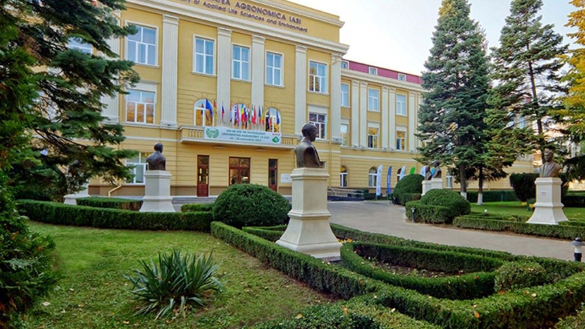 Cursuri de digitalizare în agricultură, tehnologii sustenabile, farm management și economie circulară pentru profesorii din învățământul preuniversitar, la USV Iași