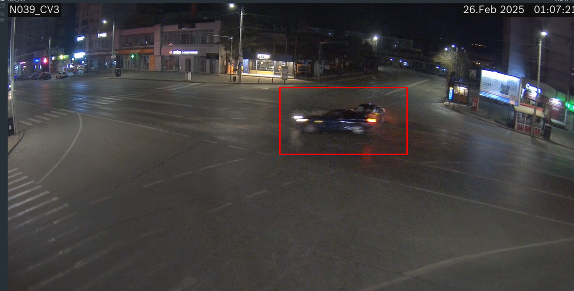 Momentul producerii accidentului rutier de la Moara de Foc, surprins de camerele de supraveghere. Iată cum se izbesc cele două BMW-uri