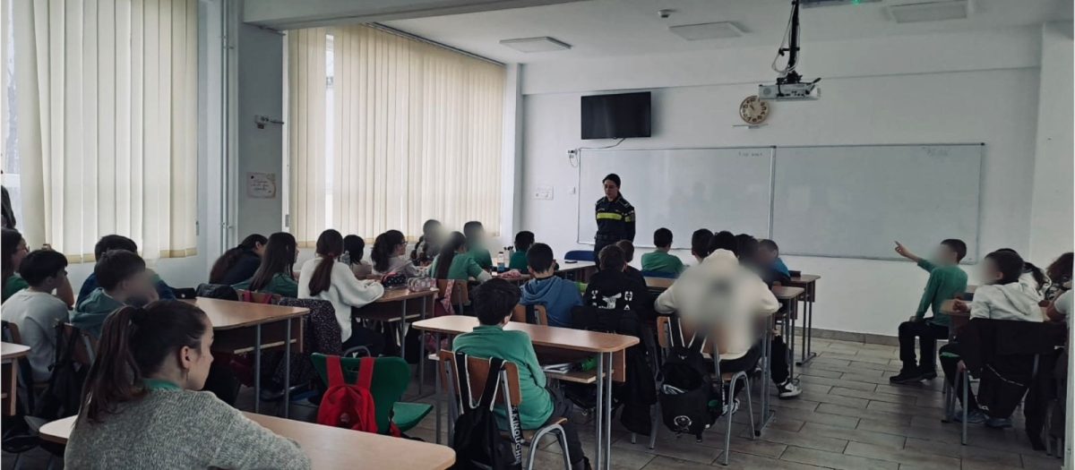 Polițiștii Biroului Siguranță Școlară au desfășurat activități preventive cu elevii din Iași