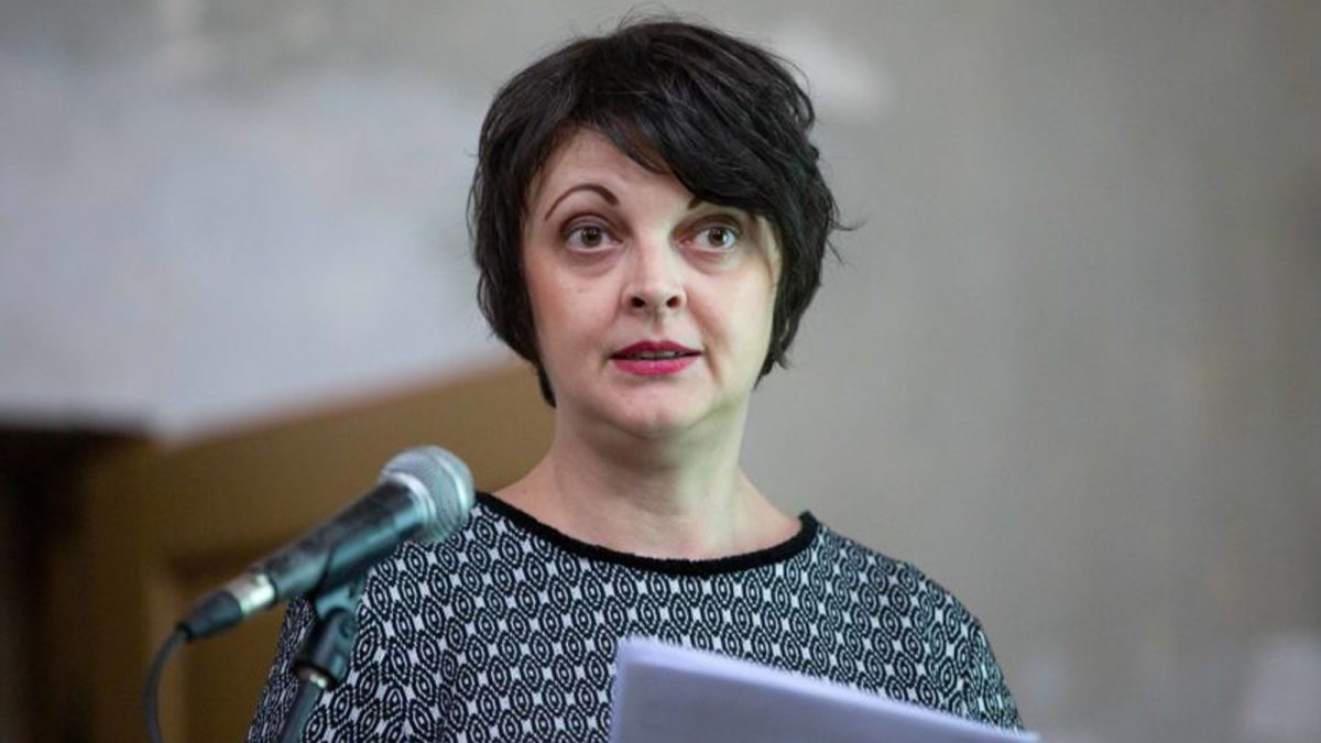 Alina Comănescu activează în domeniul medical și are o meserie mai puțin cunoscută în România: „Le explicăm pacienților diagnosticul pe limba lor”