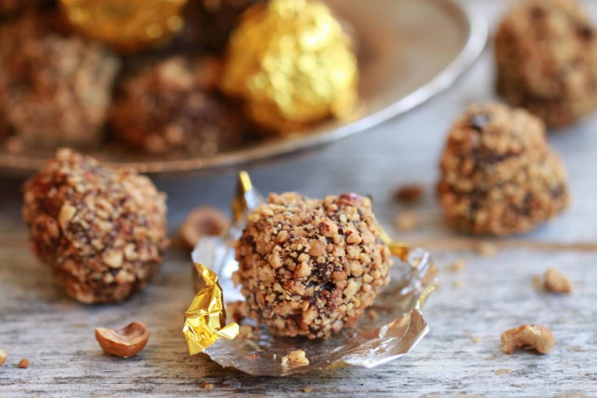 Rețetă de bomboane Ferrero Rocher – Mai bune decât cele din comerț!