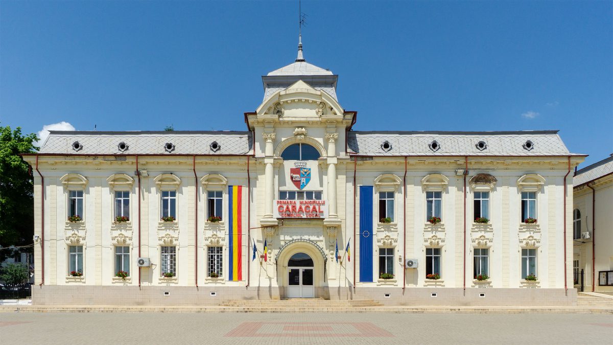 Fostul manager al Spitalului Caracal șii fostul primar, condamnați la închisoare