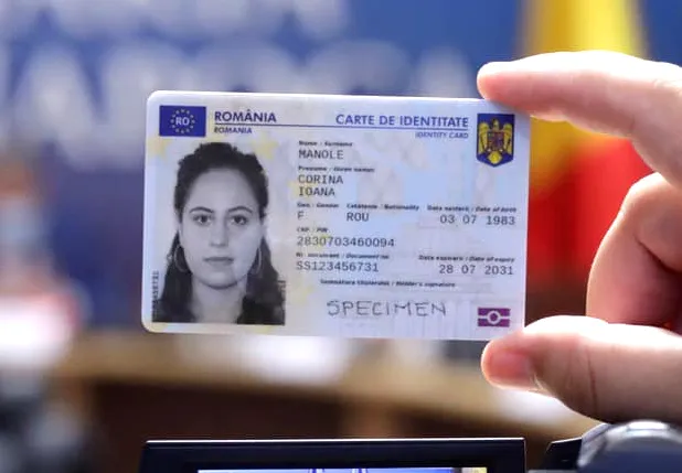 România introduce cartea de identitate electronică. Prima va fi emisă gratuit, următoarele vor fi cu plată