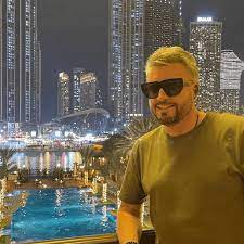 Cum arată apartamentul din Dubai al lui Cătălin Botezatu. Se află la etajul 54 al unui complex de lux