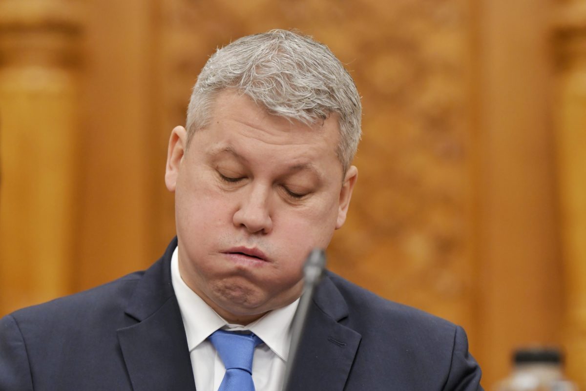 Scandal în Parlament! Se cere demiterea și urmărirea penală a ministrului de Interne, Cătălin Predoiu – UPDATE