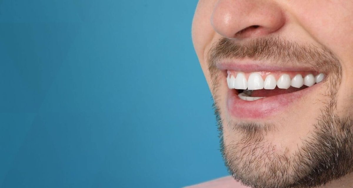 Coroane de zirconiu, dezavantaje. Care este cel mai potrivit material pentru tine
