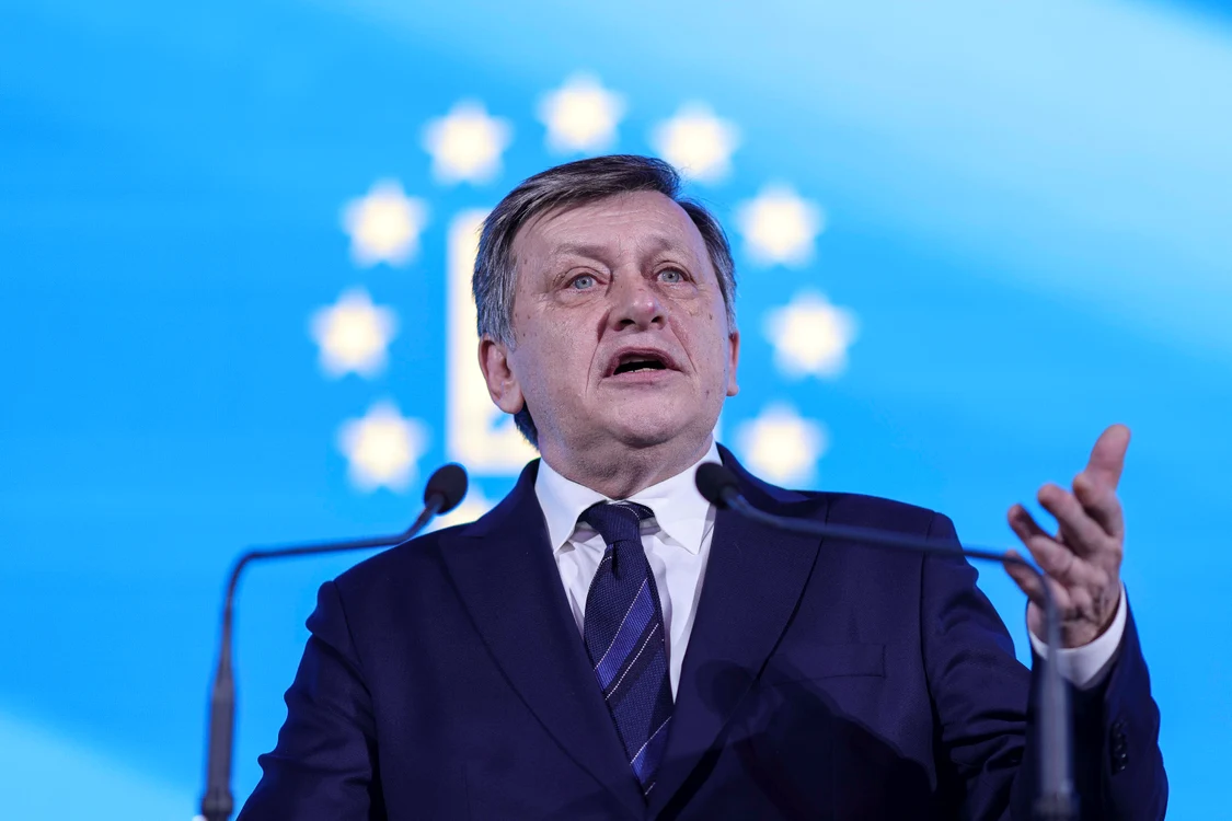 Crin Antonescu, anunț surprinzător despre Ilie Bolojan. Ce declarații a făcut