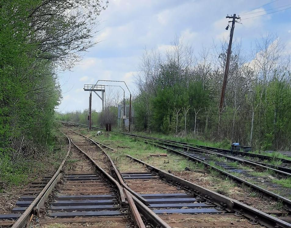 Două firme sunt interesate să repare linia ferată până la granița cu Ucraina. Sucursala Regională de Căi Ferate Iași plătește 540.000 de euro