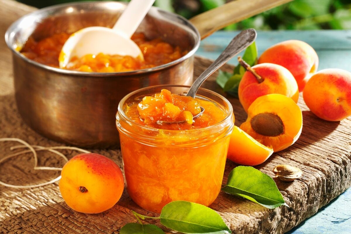 Cum să pregătești dulceața de caise. Rețetă autentică pentru un desert cu arome de vară