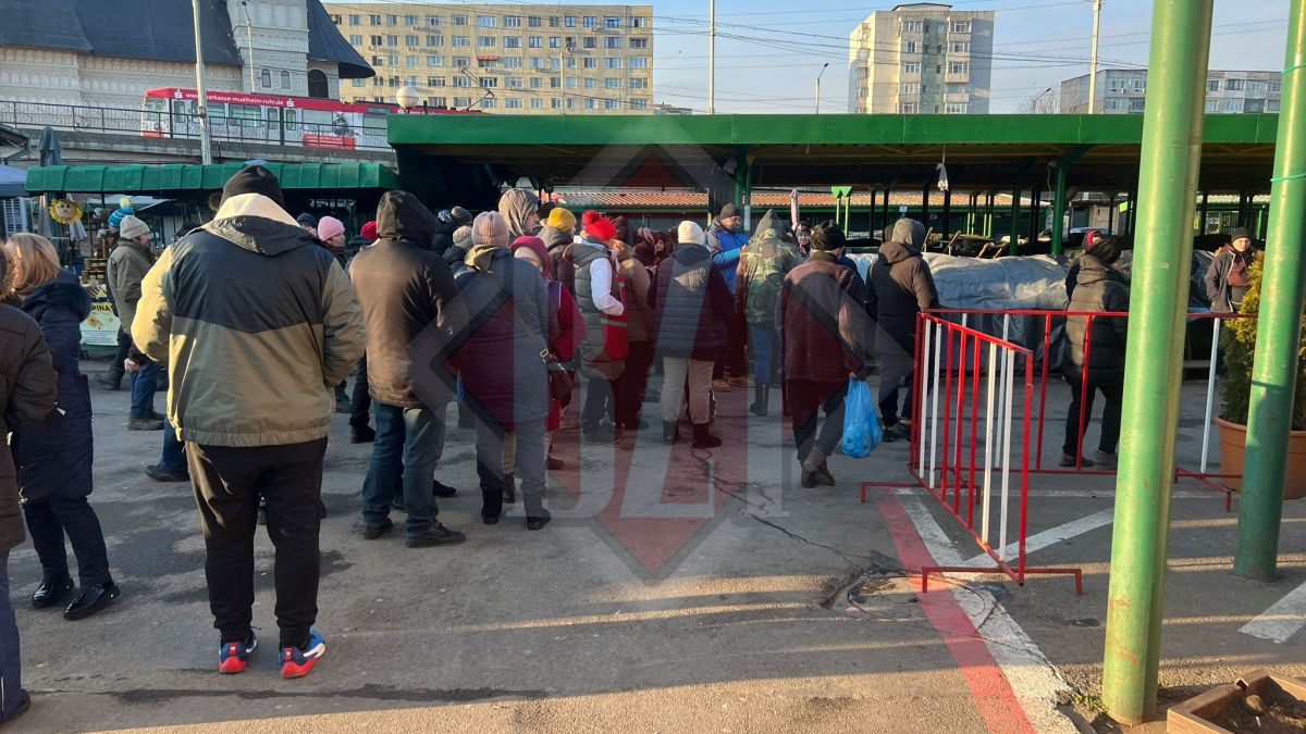 Grevă în Piaţa Alexandru! Comercianţii au ajuns la capătul puterilor! Nu vor taxe mărite – UPDATE