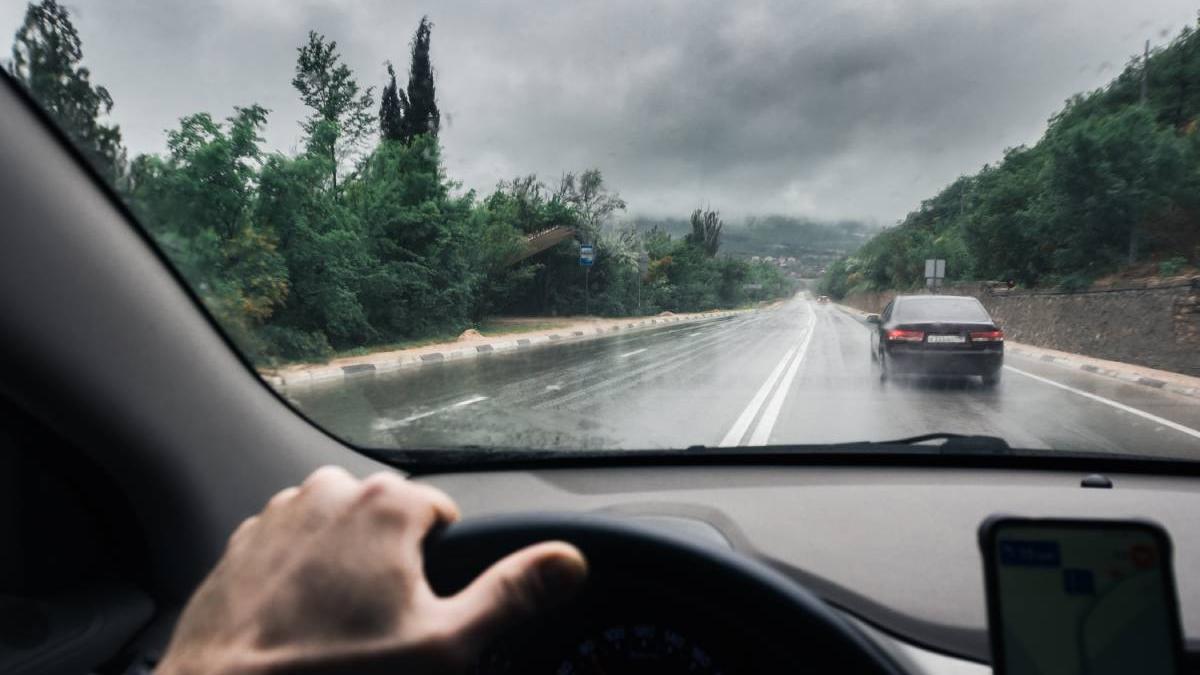 În care dintre situații este permisă depășirea. Una dintre întrebările-capcană din chestionarele auto