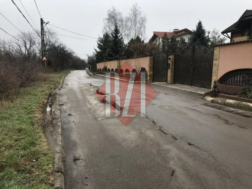 Mai mulți milionari din Iași riscă să rămână fără vilele în care au investit averi întregi. Iată ce se întâmplă chiar sub nasul lor: „Aici o să moară oameni”