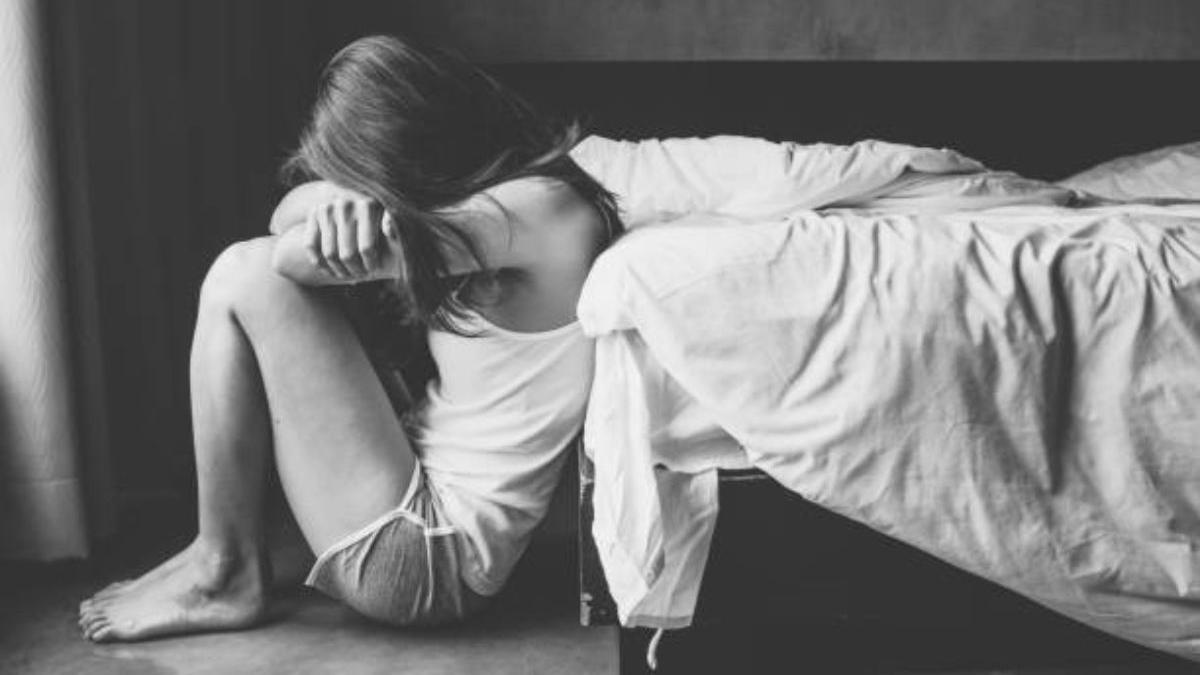 Un bărbat a fost reținut pentru 24 de ore, după ce a păcălit o minoră prin metoda loverboy și a obligat-o să se prostitueze