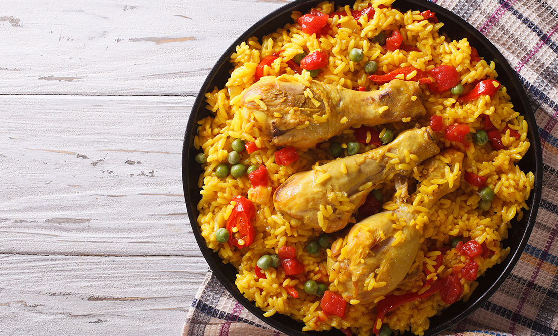 Pilaf cu carne de pui, gătit ca la mama. Experimentează cu două rețete savuroase și delicioase