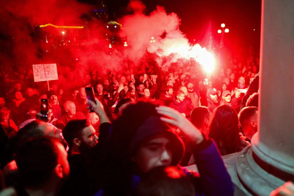 Balcanii, în flăcări! Protestele din Serbia declanșează un val de nemulțumire în întreaga regiune