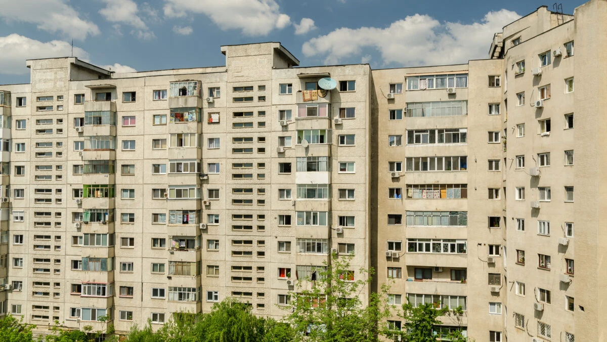 Noi reglementări pentru cei care locuiesc la bloc. Românii nu mai pot utiliza electrocasnicele