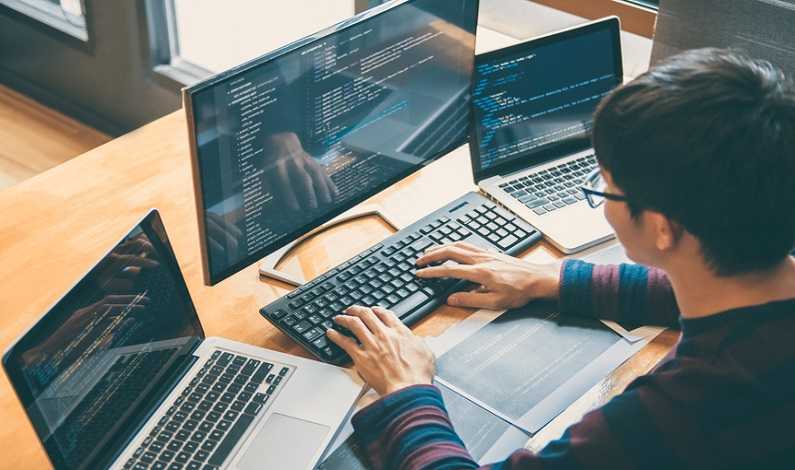 Salariile IT-știlor din Iași, sub media națională. Pe ce loc se află România la nivel european