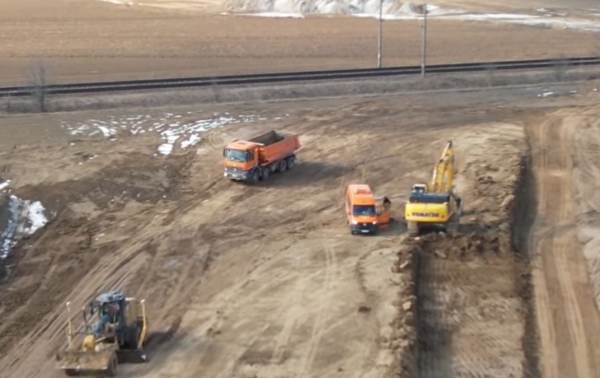 Imagini de pe șantierul Autostrăzii A7, Bacău – Pașcani, Lot 1 si 2 – VIDEO