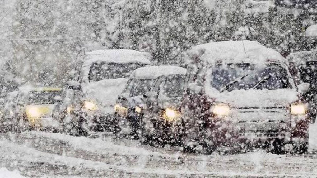 Se întorc ninsorile! În ce orașe din țară ninge după Paște