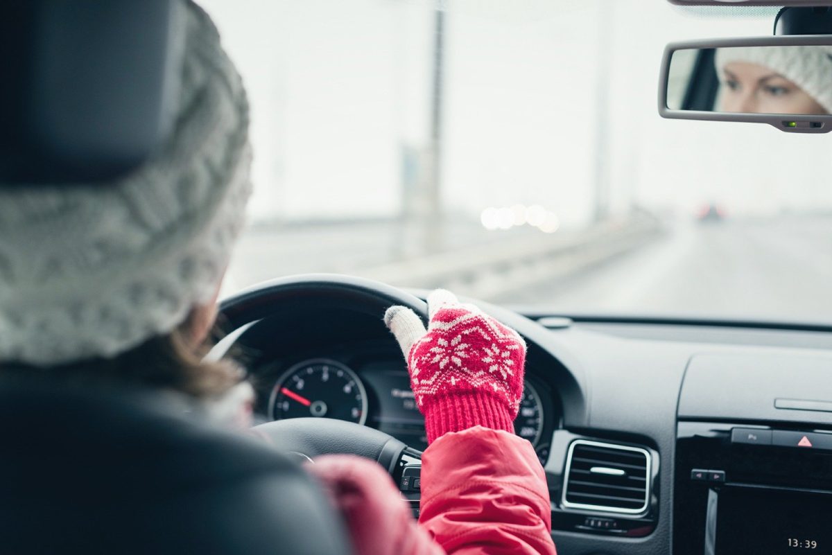 Țara care interzice șoferilor să conducă îmbrăcați în haine groase! Amenzile pot ajunge până la 200 de euro