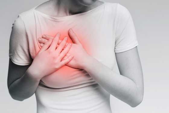Mastită la sân în timpul alăptării. Ce simptome are și cum o deosebești de cancerul mamar inflamator