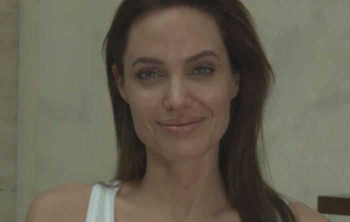 Angelina Jolie a slăbit foarte tare! De ce boală gravă suferă!