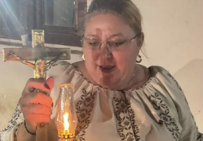 Diana Șoșoacă a povestit de ce a fost băgat la închisoare bunicul ei: A fost vorba despre 100.000 de lei!