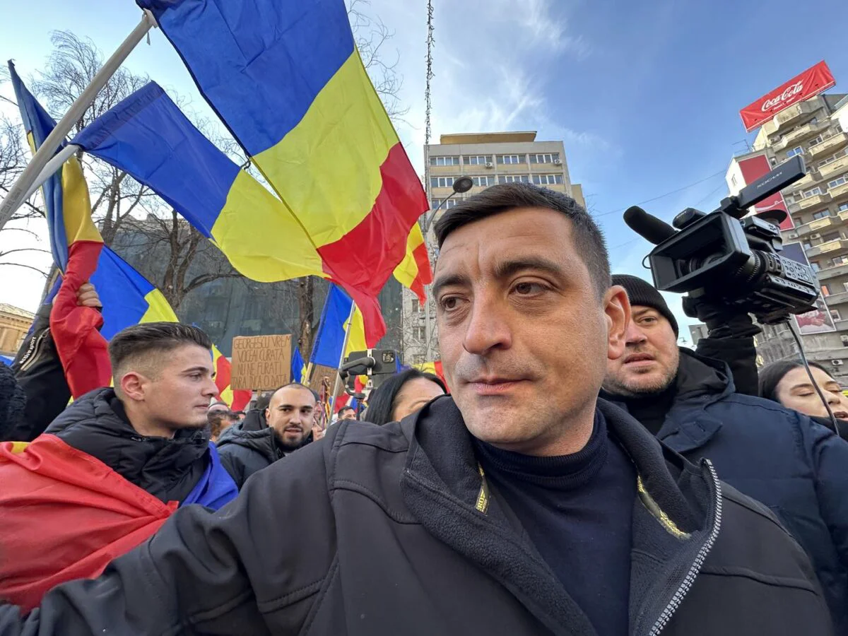 Miting organizat de AUR în București. Manifestanţii scandează ”Georgescu preşedinte!”