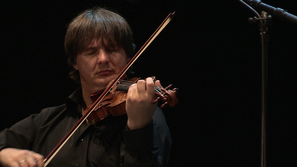 Violonistul Liviu Prunaru susține primul turneu solo din carieră în 6 orașe din România. Când ajunge în Iași