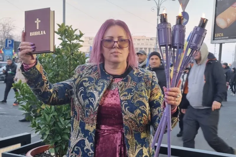 O candidată respinsă la alegerile prezidențiale a cerut BEC să pună listele de semnături la congelator. Avea 800 de file goale și a spus că este din cauza pixului
