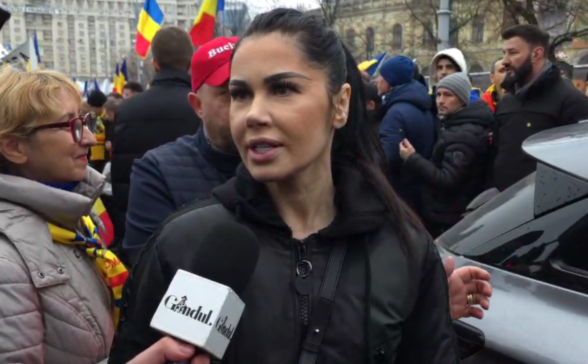Oana Zăvoranu s-a aflat în mijlocul protestatarilor pro-Georgescu. Atac la Tudor Chirilă, Mihai Gâdea, Digi 24 și Antena 3