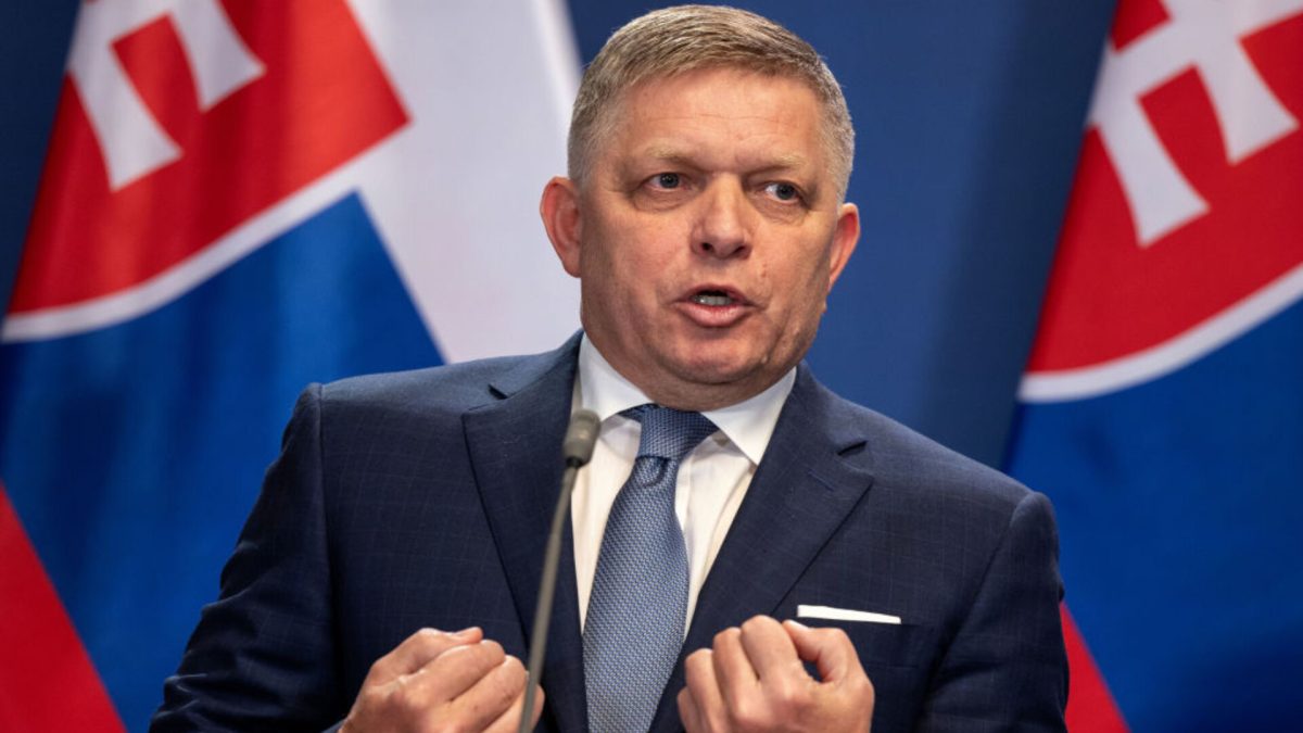 Robert Fico susține cauza lui Călin Georgescu: Comisia Europeană trebuie să intervină în scandalul alegerilor prezidențiale din România