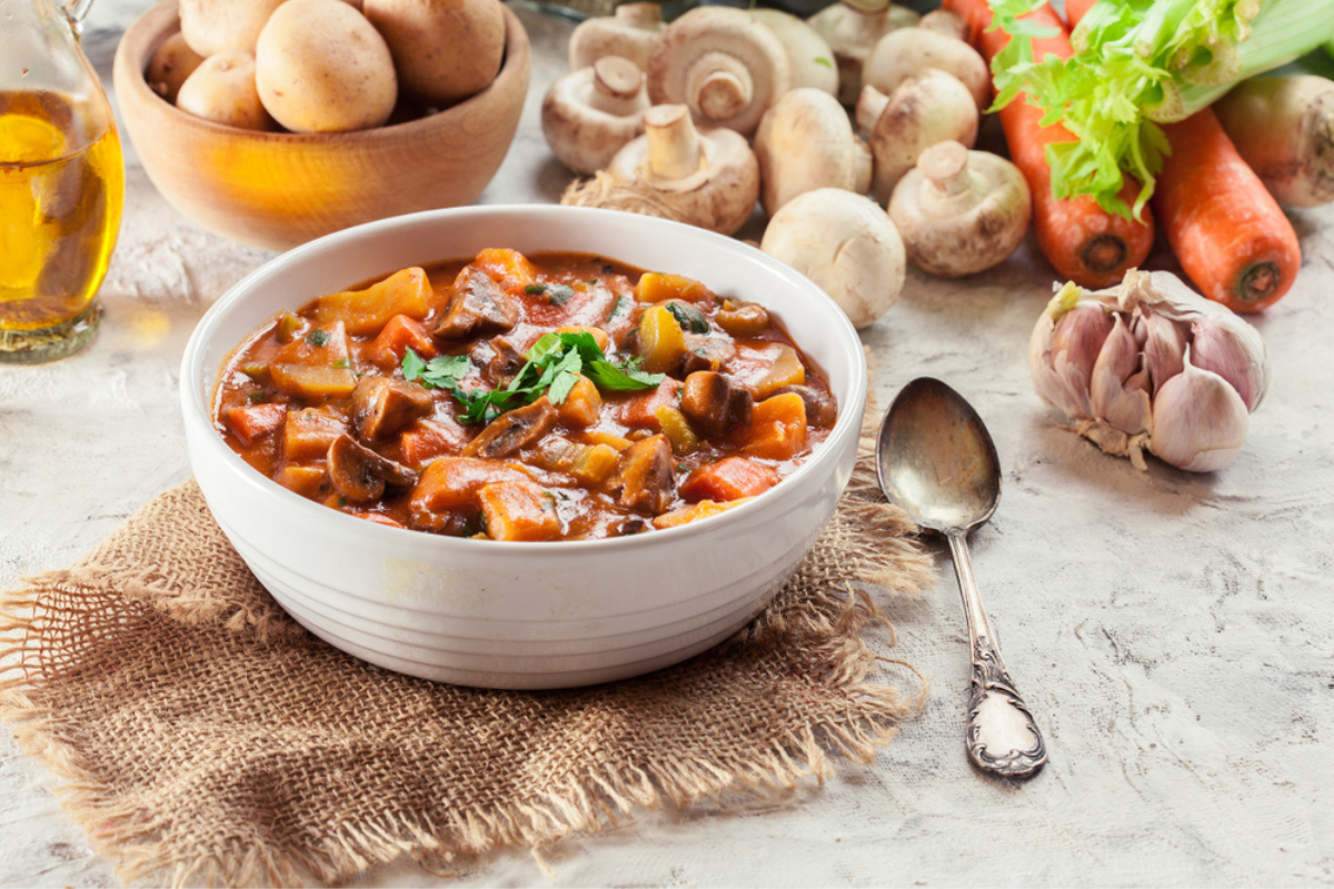 Tocăniță de ciuperci mănăstirească, de post! Iată cum să faci un preparat delicios!